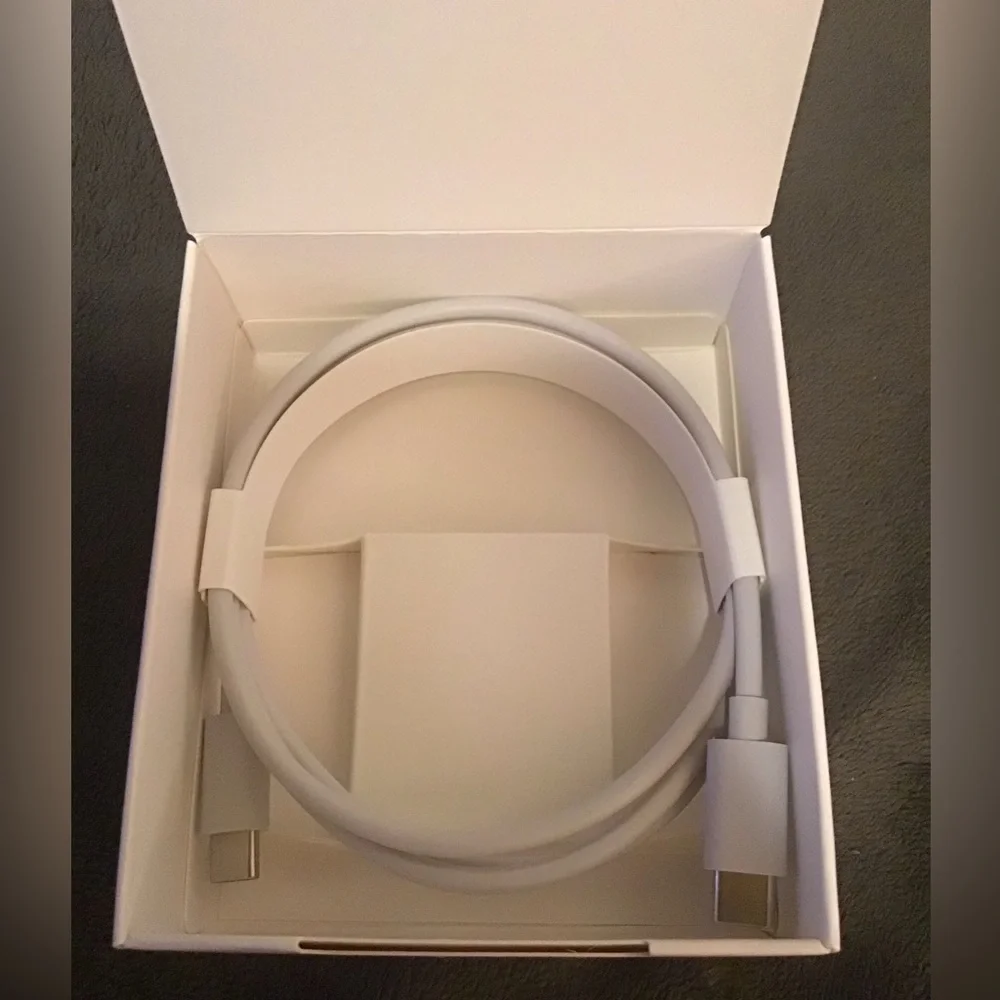 Genuine USB-C Charger Cable for Meta Quest 2 VR Headset New-Unused